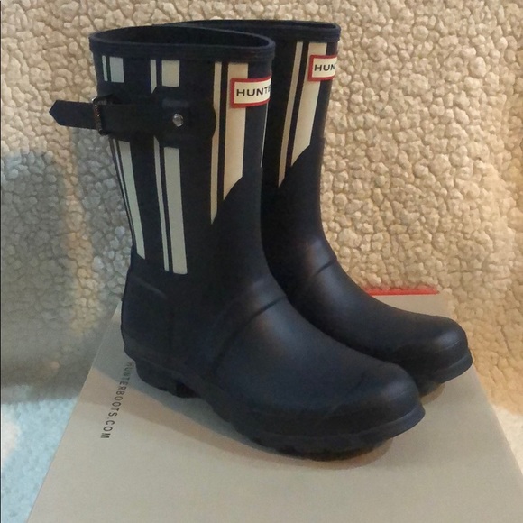 NEW Hunter Original Short Navy Stripe Rain Boots 7 - Picture 2 of 4
